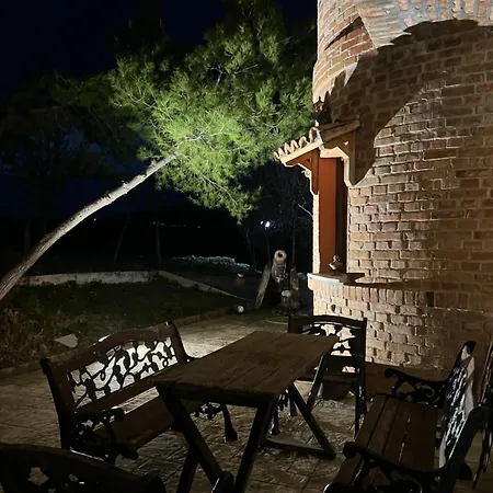 Villa Keshtjella Myftari Patos