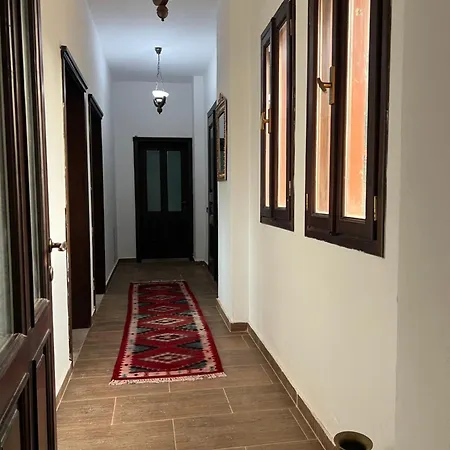 Keshtjella Myftari Villa Patos