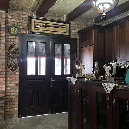 Villa Keshtjella Myftari